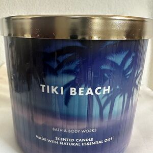 Bath & Body Works Tiki Beach Scented Candle - Blue